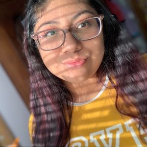 Meet your Posher, Itzel